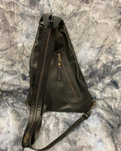 Load image into Gallery viewer, Summit Sling/Backpack Bag